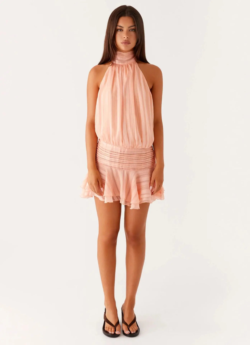 שמלת מיני עם קפלים וגב פתוח דגם שהם